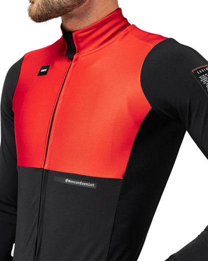 Campera térmica mangas largas negro y rojo