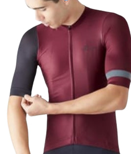 Conjunto corto bordo y negro